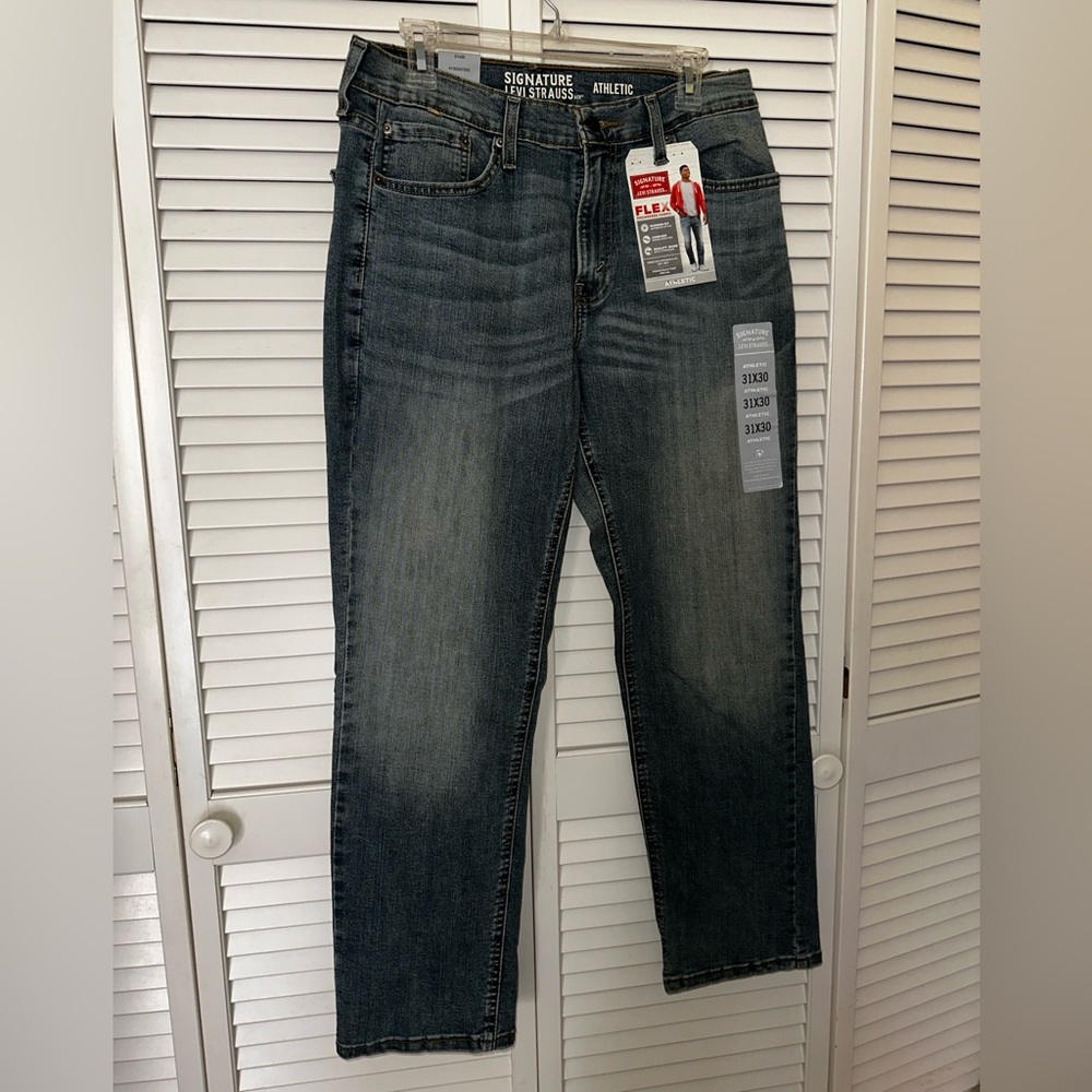 Levi's Blue Signature Athletic Jeans